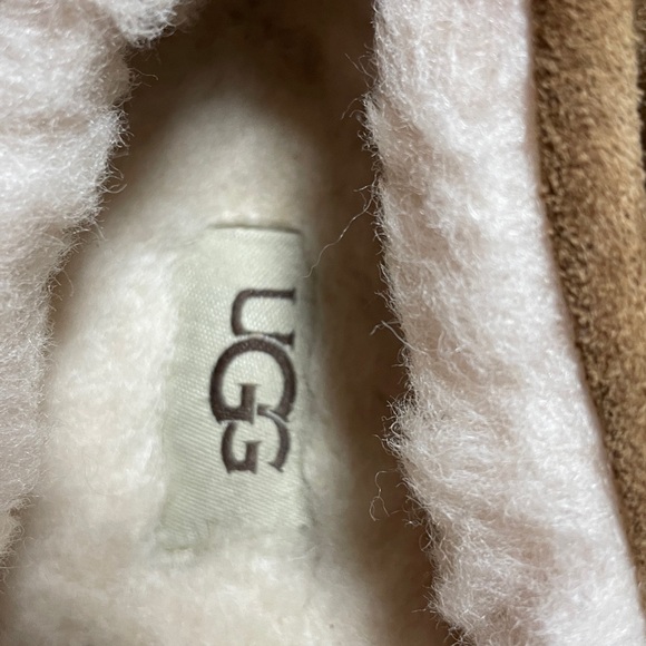 UGG Ansley Chestnut Shearling Lined Moccasins Slippers Women’s Size 7 - Picture 6 of 7